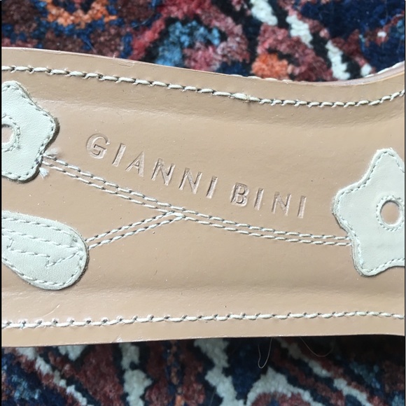 Gianni Bini Sandals - Picture 2 of 6